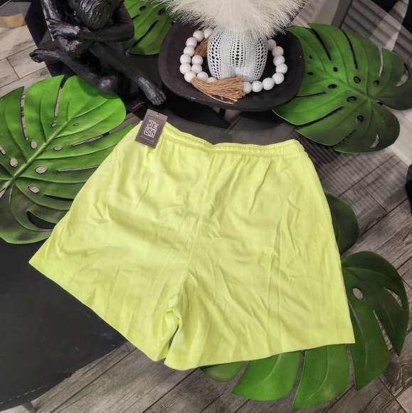 Cotton Drawstrings Shorts - Picture 5 of 8